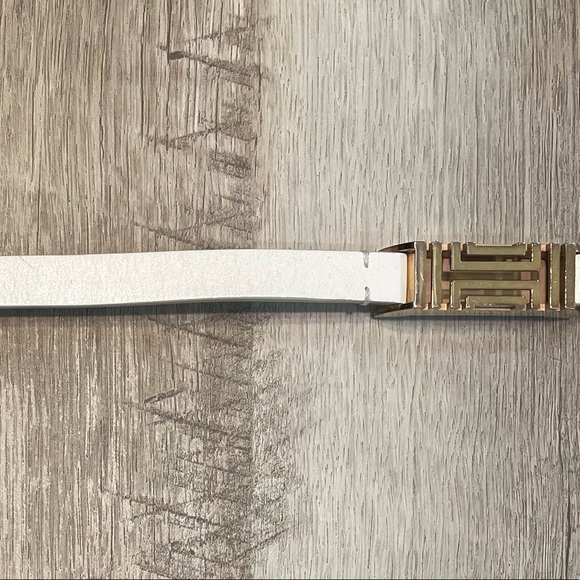 Tory Burch Light Oak & Rose Gold Fitbit Fret Double Wrap Bracelet - Picture 7 of 13